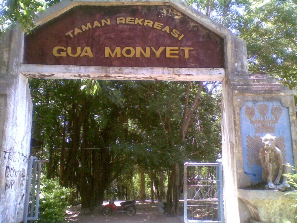 Wisata Kupang NTT Taman Rekreasi Gua Monyet